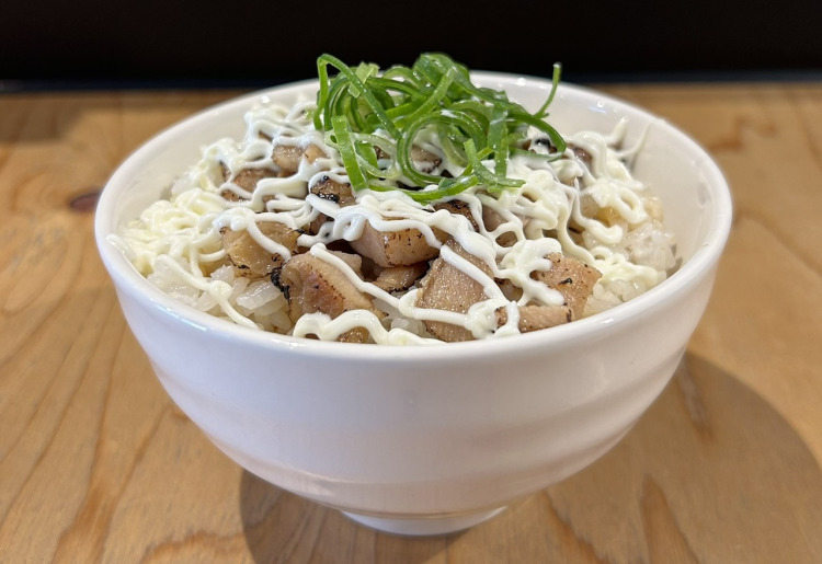 ▼豚マヨ丼